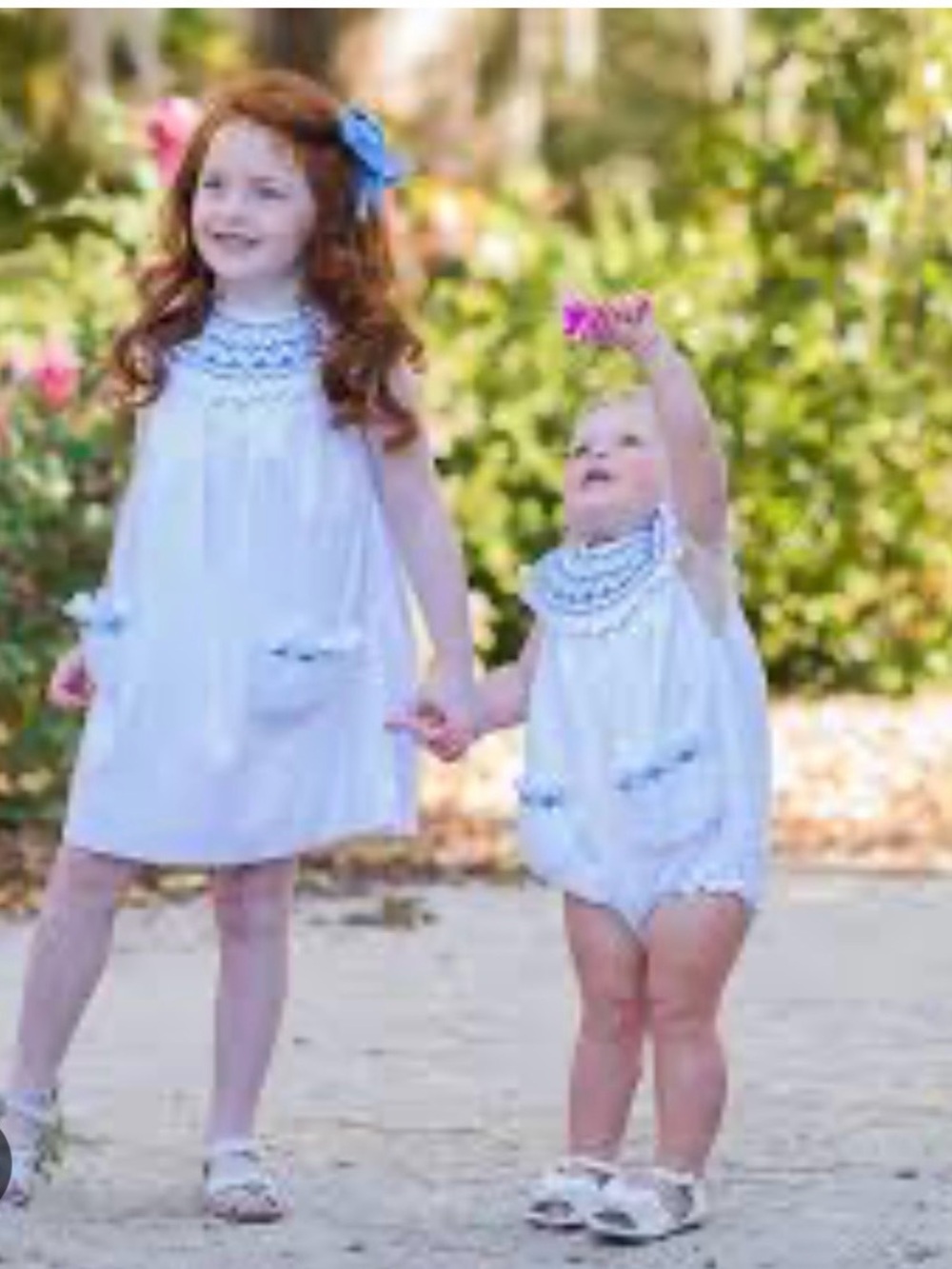 Smockingbird Embroidered Collar Dress in White & Blue Size 4 Like New